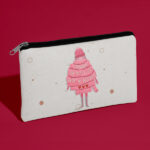 Χριστουγεννιάτικο Τσαντάκι – Μακάρι να Πέσει Αυτό το Κασκόλ