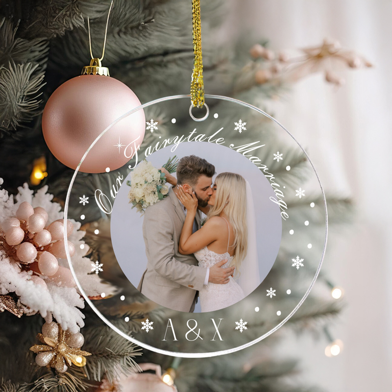 xristougenniatiko-stolidi-plexi-our-fairytale-marriage Χριστουγεννιάτικο Στολίδι Plexi - Our Fairytale Marriage - Image 1